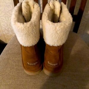 Women’s UGG Boots. New Without Tags. Size 7.